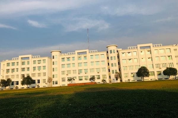 Aravali College of Engineering and Management-image