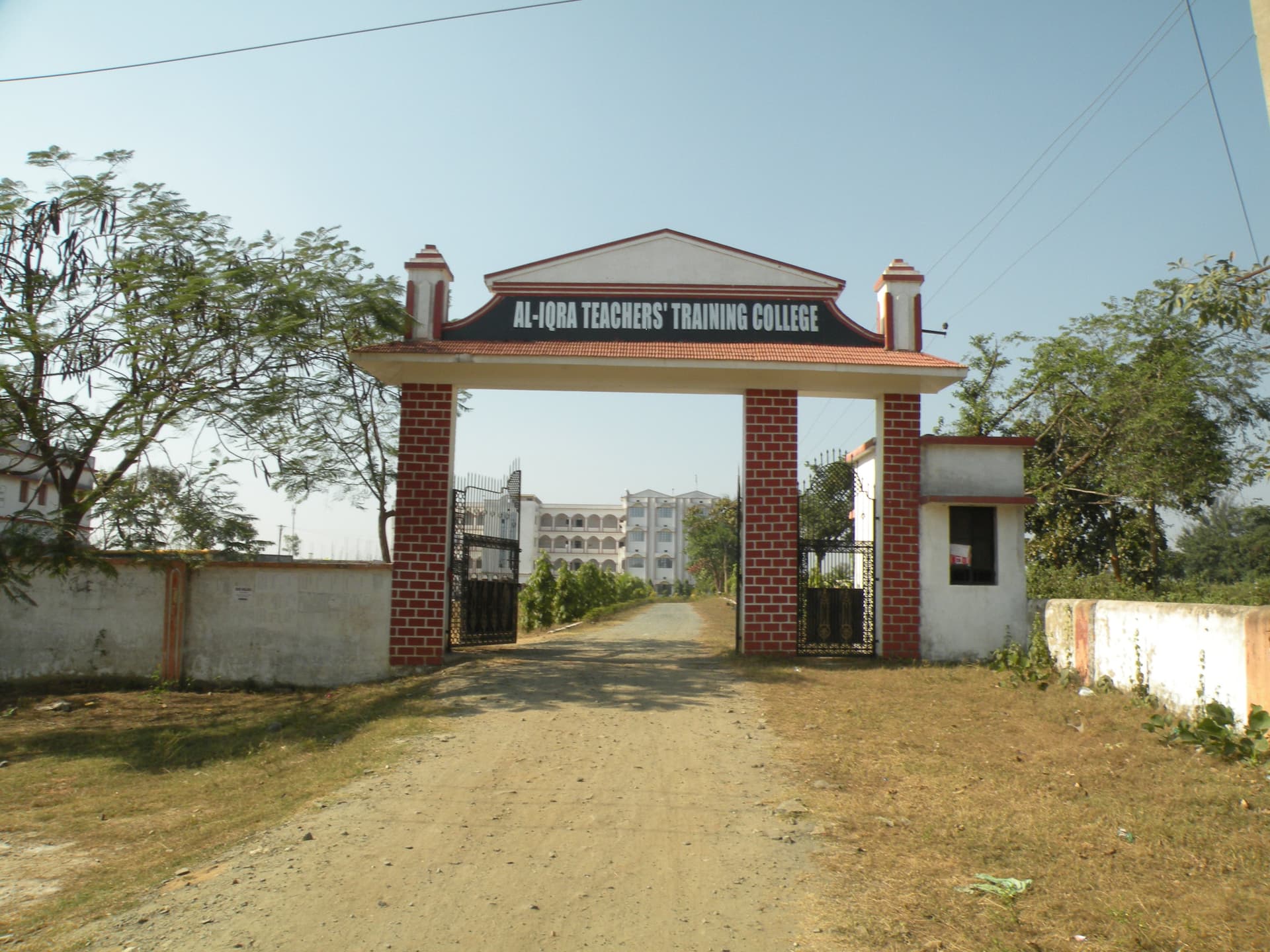 Al Iqra Teacher's Training College-logo