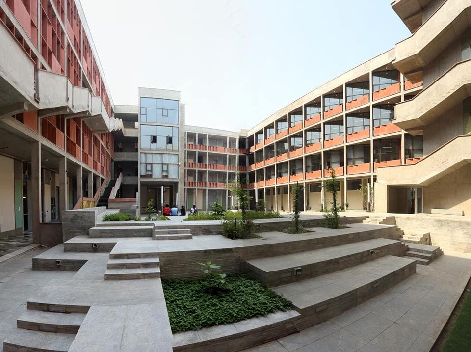 Ahmedabad University, School of Arts and Sciences