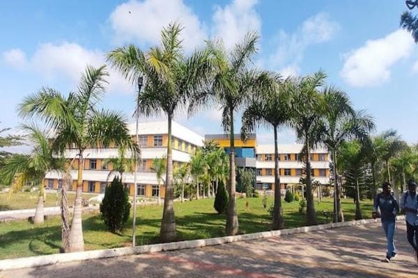 Navkis College Of Engineering-image