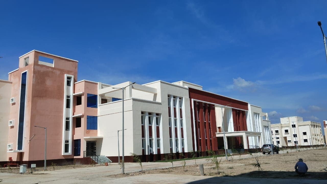 Government Engineering College Buxar-image