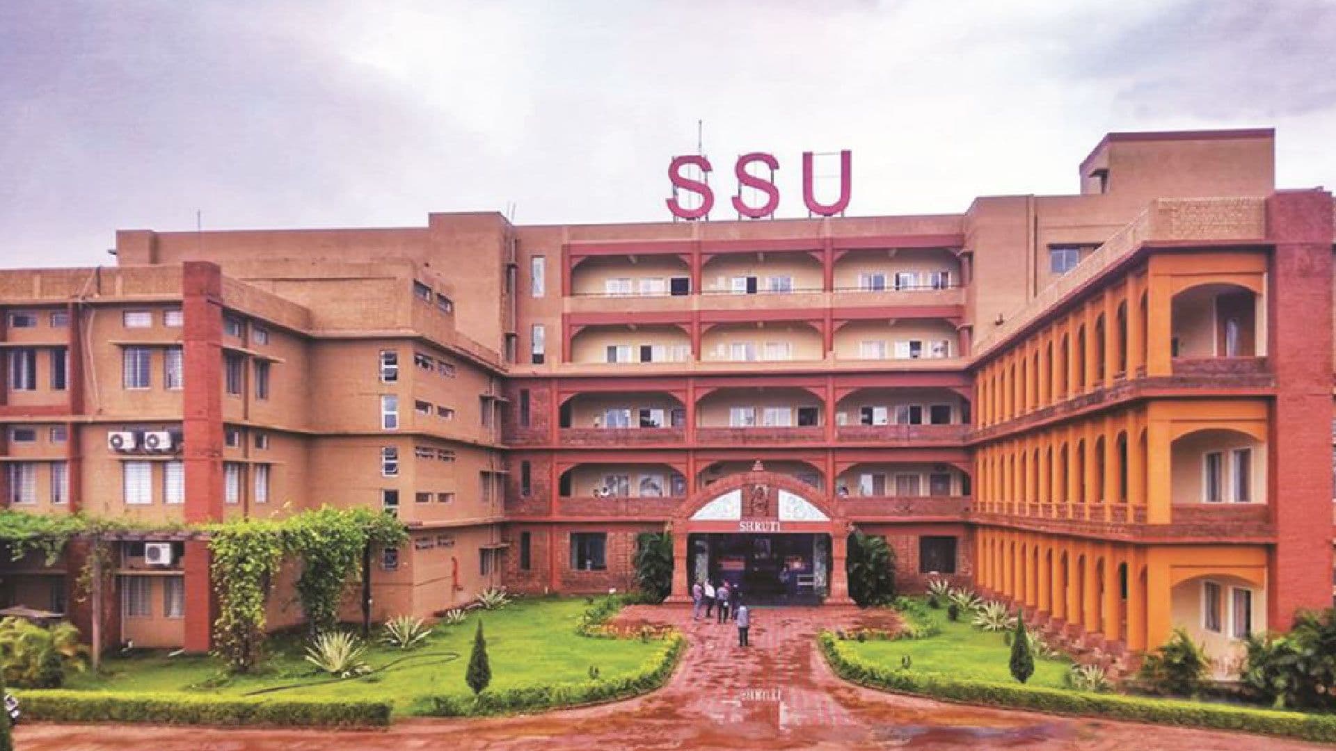 Sri Sri University-image