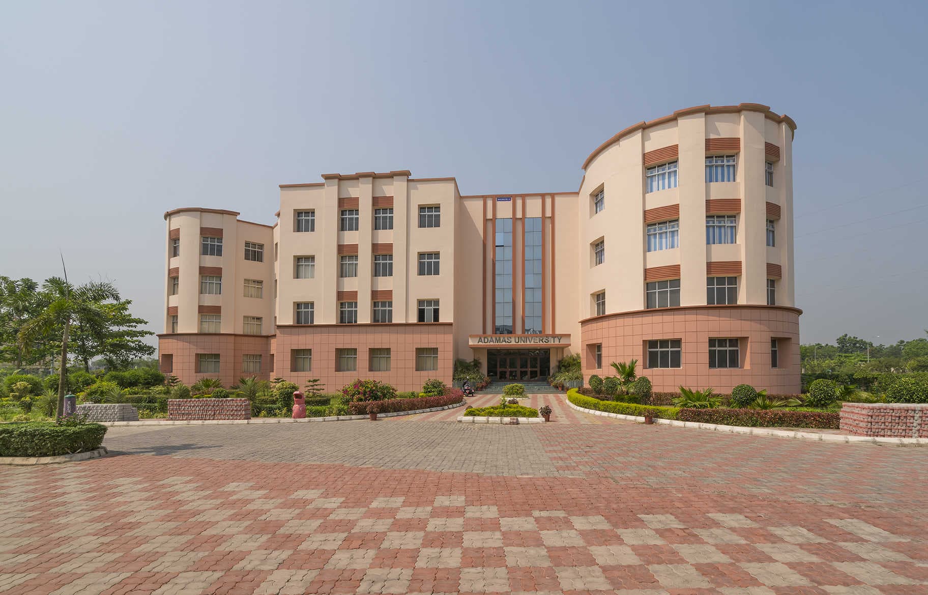Adamas University-image