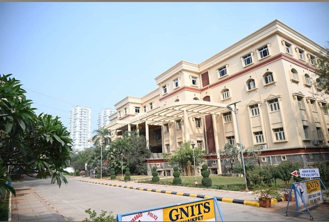 School of Innovation & Management