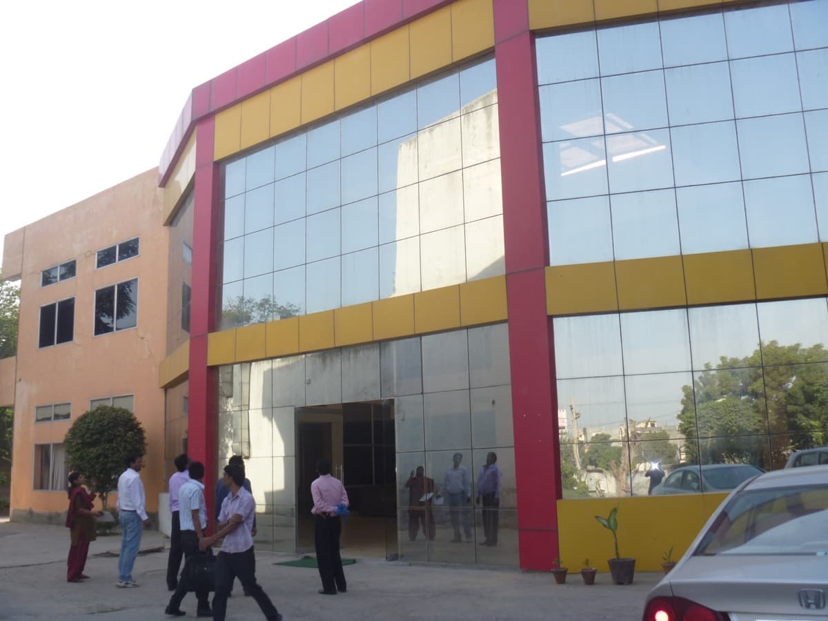 ATM Global Business School-image