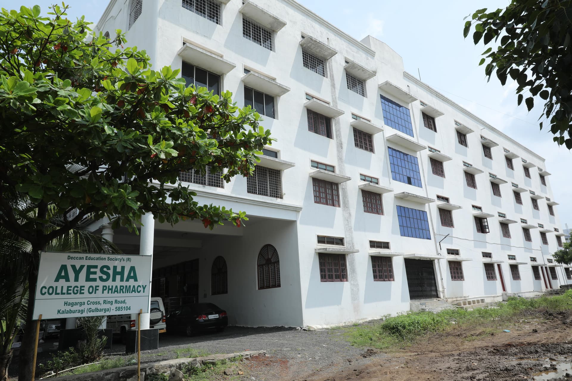 Ayesha Education College for Women-image