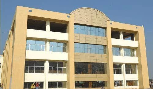 Bahra Faculty of Management-image