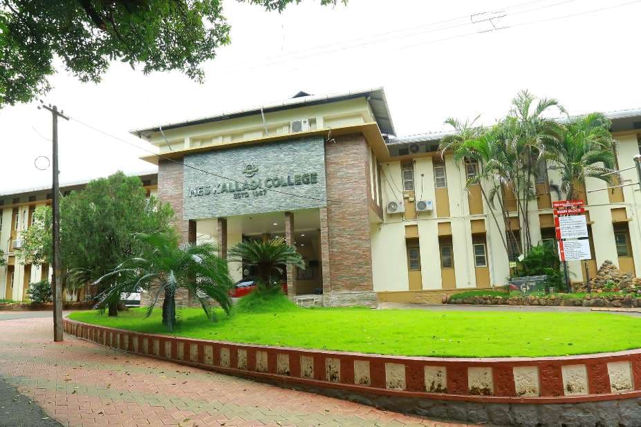 MES Kalladi College-image