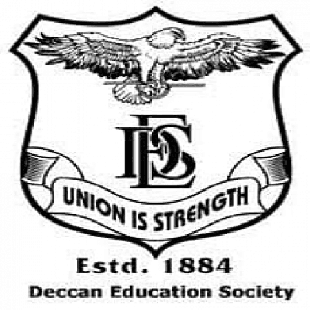 DES College of Nursing logo