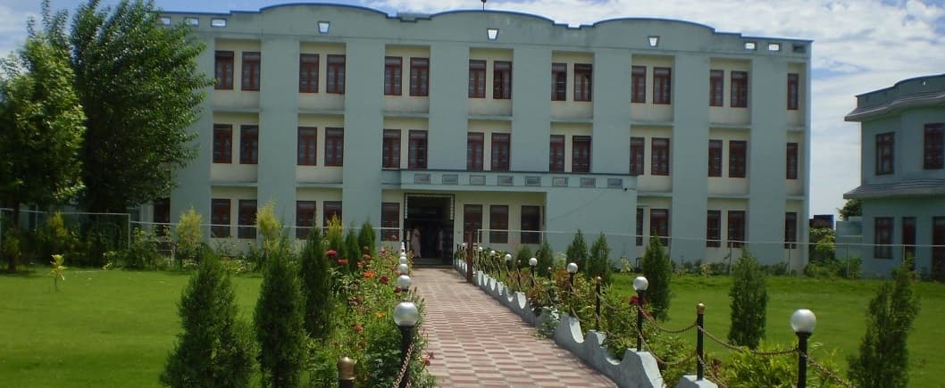 New Gandhi Memorial College of Education-image