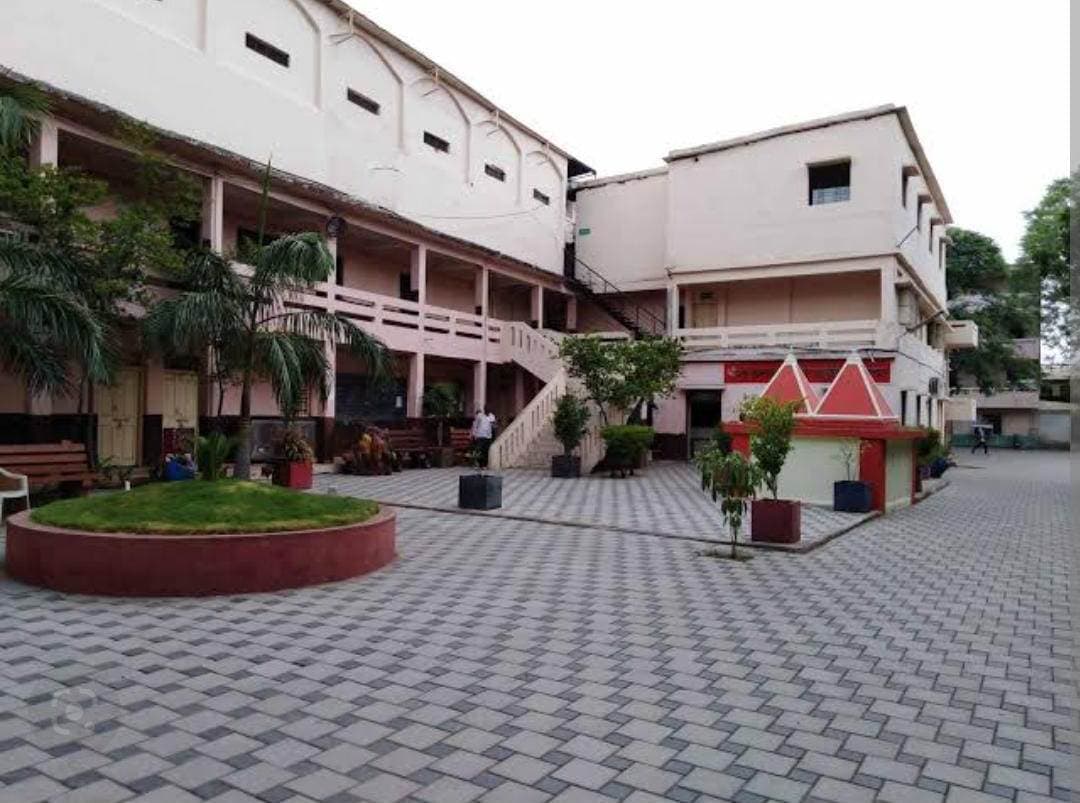 Smt KC Ajmera Ayurved Mahavidyalya