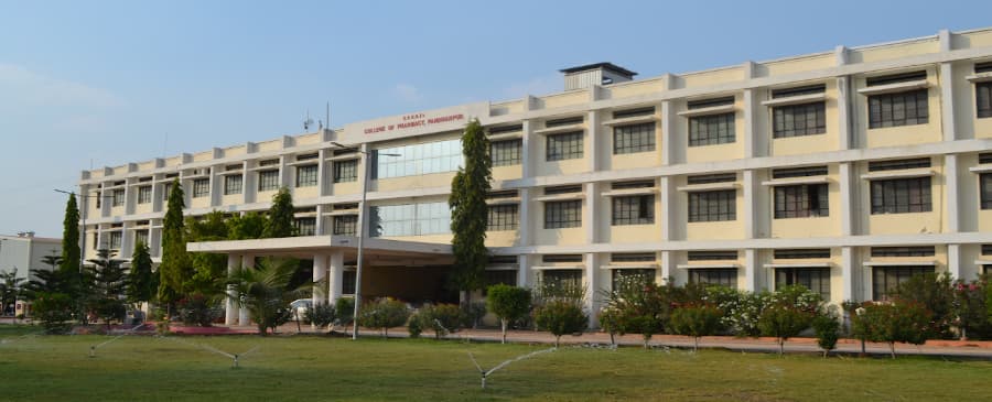 SVERI's College of Pharmacy-image