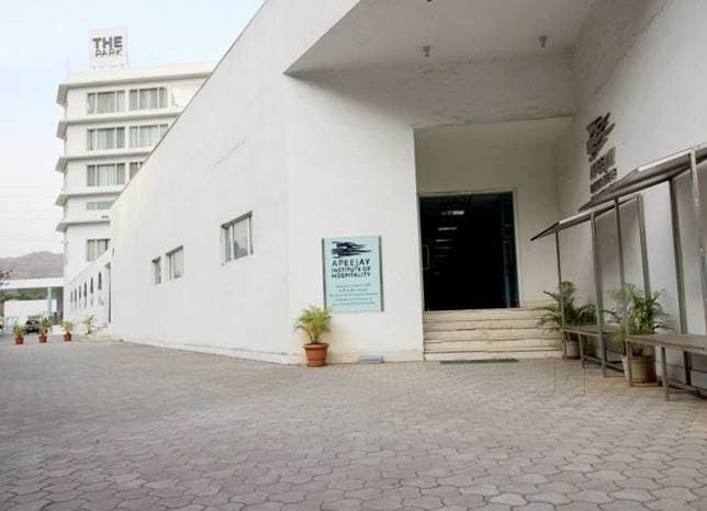 Apeejay Institute of Hospitality-logo