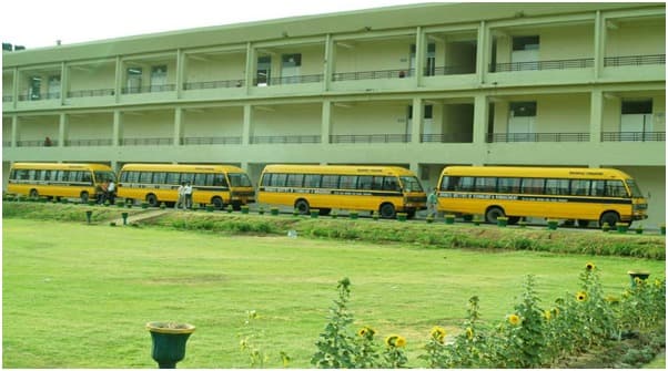 Advanced Institute of Pharmacy-image