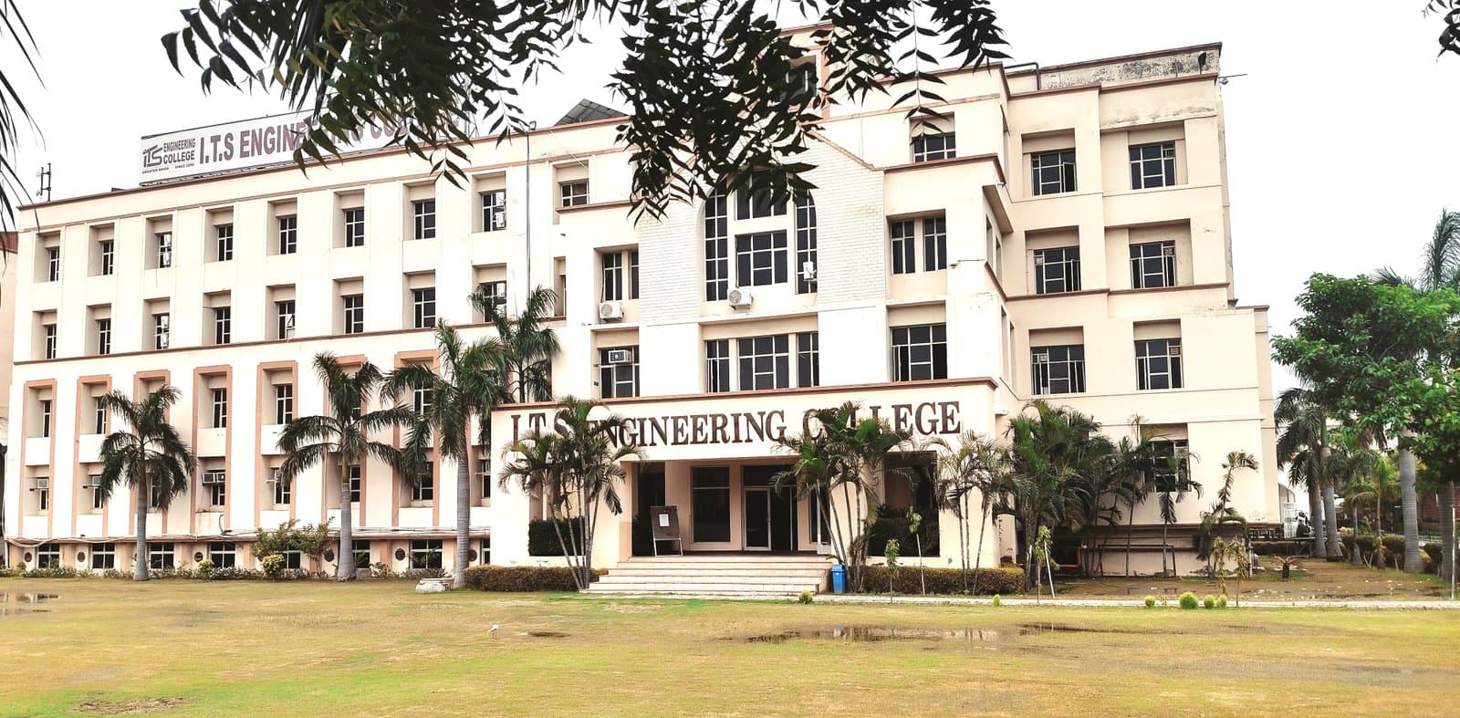 ITS Engineering College-image