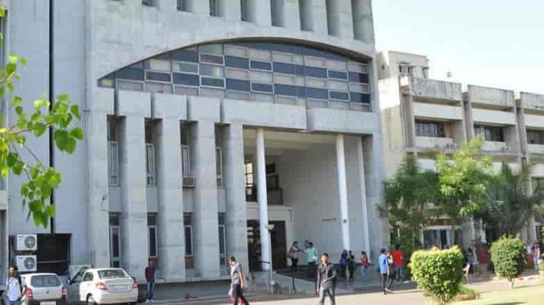 BK Majumdar Institute of Business Administration-image